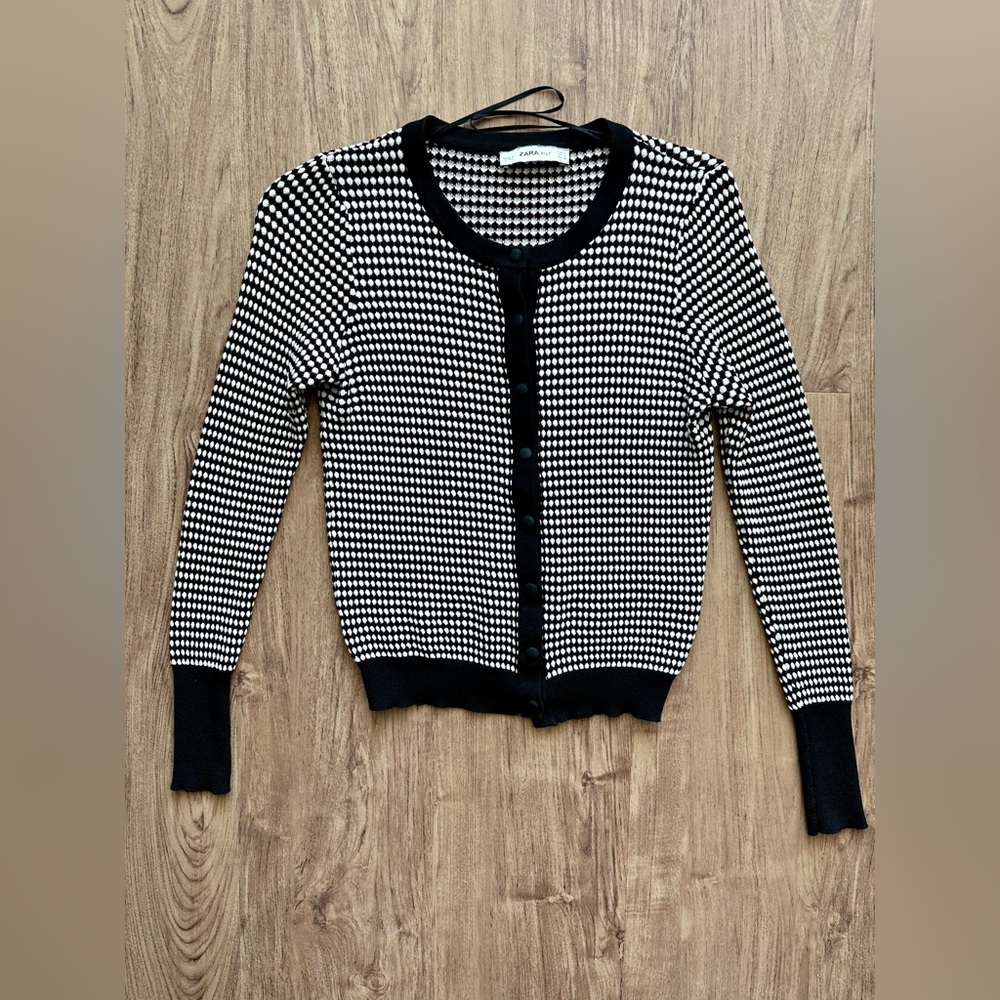Zara Women’s Black and White Checkered Cardigan